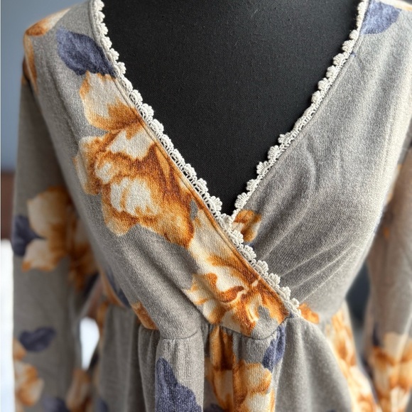 NWOT Hailey & Co. Gray Floral V-Neck 3/4 Sleeve Knee Length Dress w Pockets - Picture 5 of 15